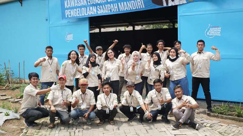 Bank Sampah Bersinar, sebagai salah satu dari lima organisasi terpilih untuk mengikuti program akselerator bertajuk Plastic Waste to Value Southeast Asia Challenge. ( Foto: Istimewa )