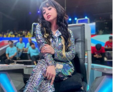 Sudah Dilamar Pilot, Dewi Perssik Belum Bisa Pastikan Pernikahan